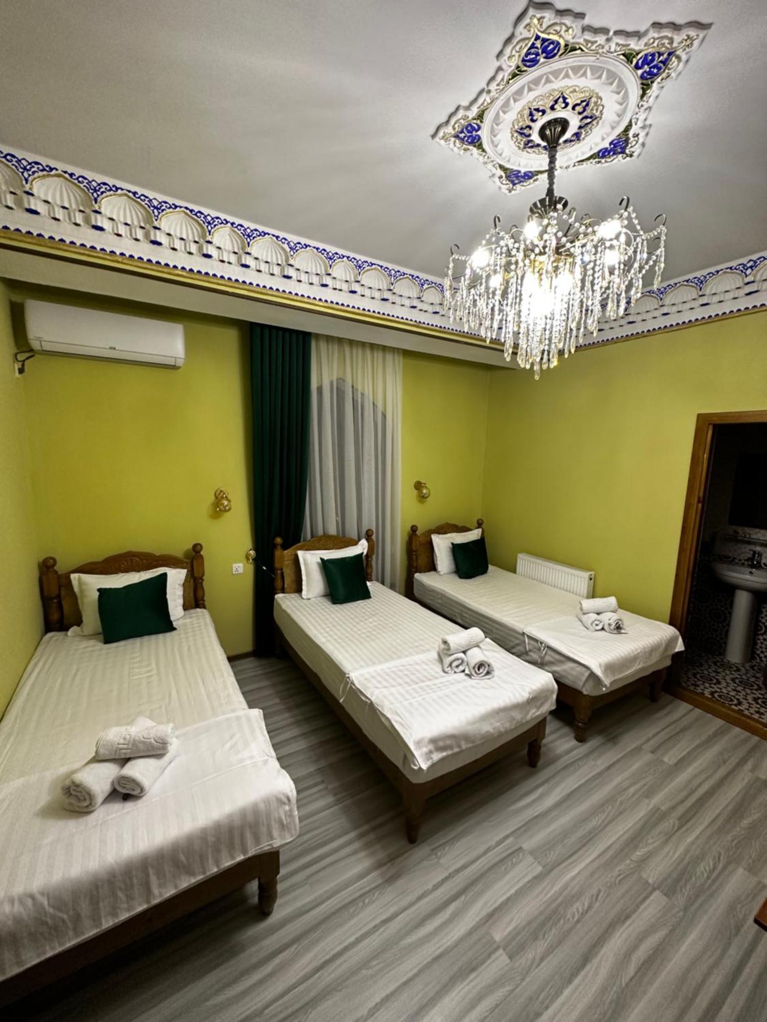 Hotel Zarhal Bukhara Bagian luar foto