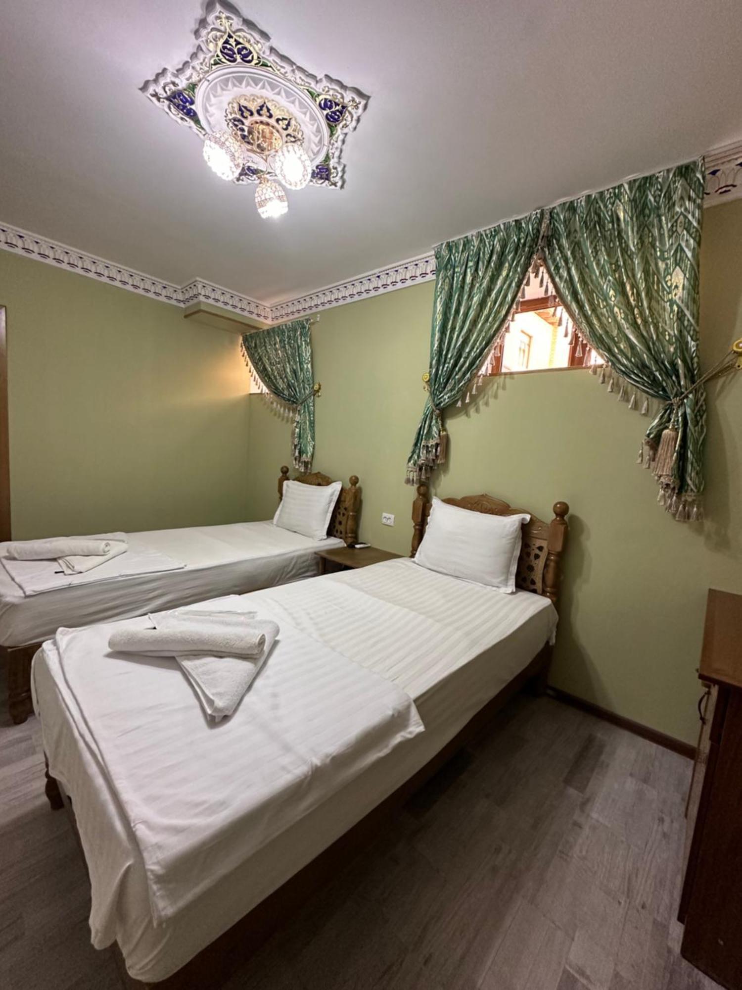Hotel Zarhal Bukhara Bagian luar foto