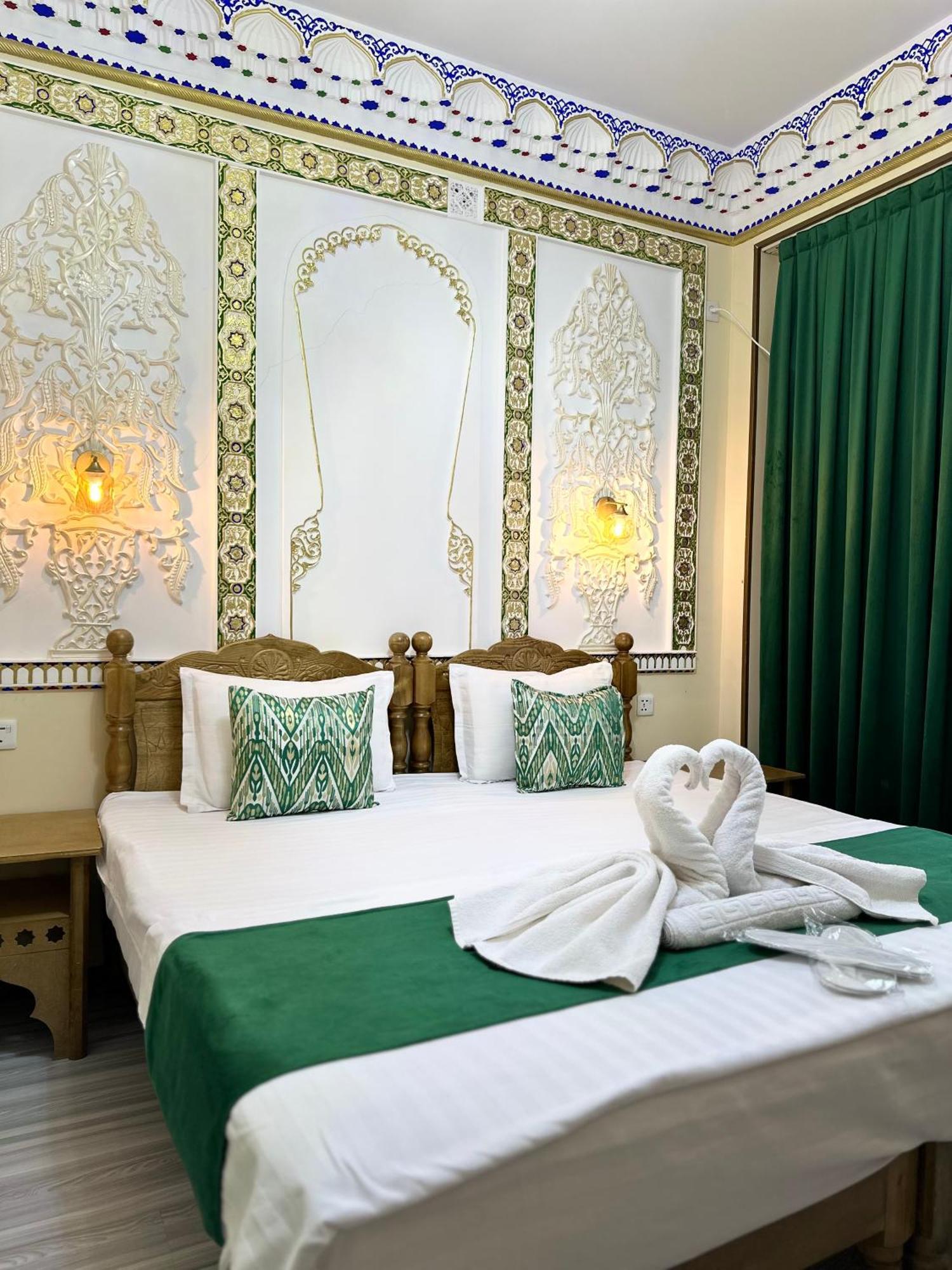 Hotel Zarhal Bukhara Bagian luar foto