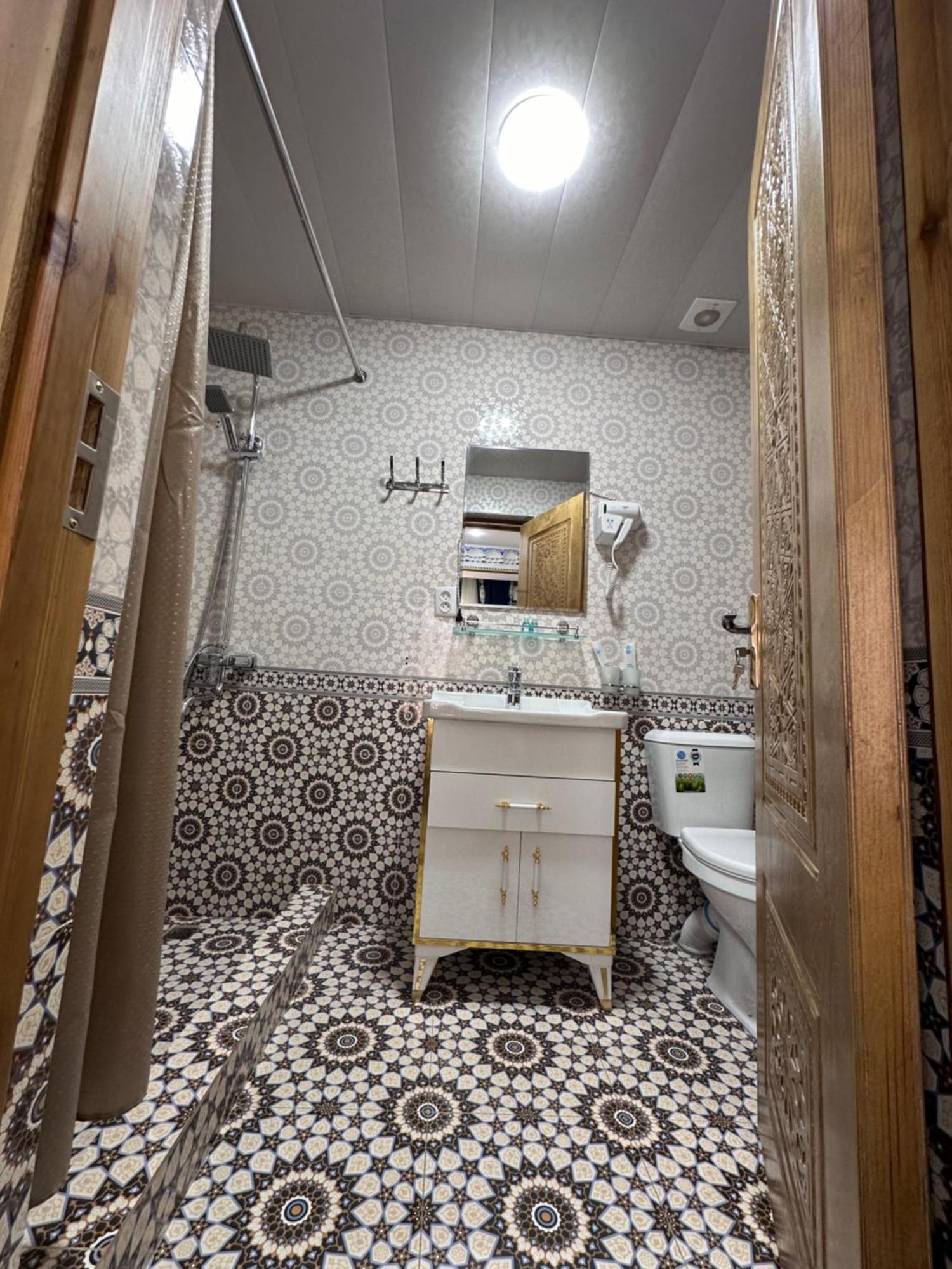 Hotel Zarhal Bukhara Bagian luar foto