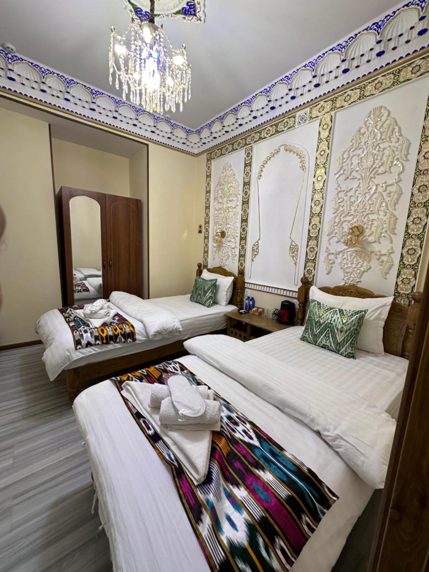 Hotel Zarhal Bukhara Bagian luar foto